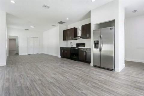 Villa ou maison à vendre à Casselberry, Floride: 4 chambres, 225.1 m2 № 1914413 - photo 6