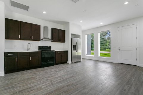 Villa ou maison à vendre à Casselberry, Floride: 4 chambres, 225.1 m2 № 1914413 - photo 5