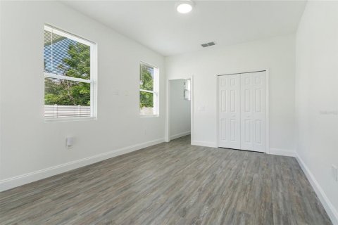 Villa ou maison à vendre à Casselberry, Floride: 4 chambres, 225.1 m2 № 1914413 - photo 9