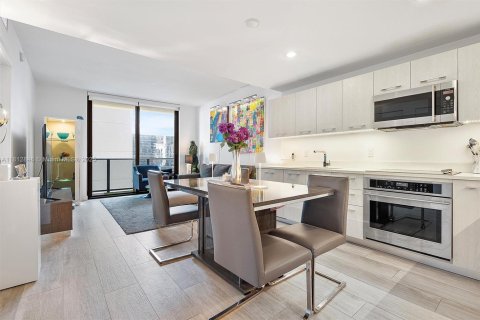 Condo in Miami, Florida, 1 bedroom  № 1762418 - photo 8