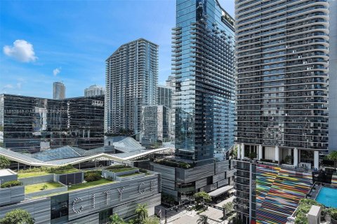 Condo in Miami, Florida, 1 bedroom  № 1762418 - photo 24