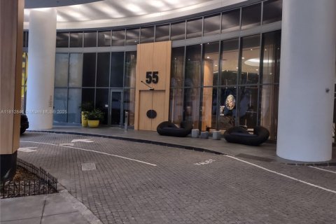 Condo in Miami, Florida, 1 bedroom  № 1762418 - photo 25