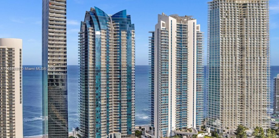Condo in Sunny Isles Beach, Florida, 1 bedroom  № 1957371