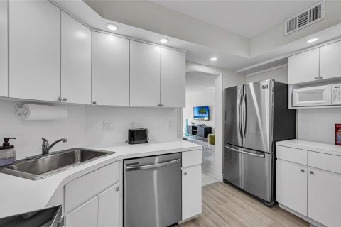 Condominio en venta en Fort Lauderdale, Florida, 1 dormitorio, 74.32 m2 № 2243354 - foto 8