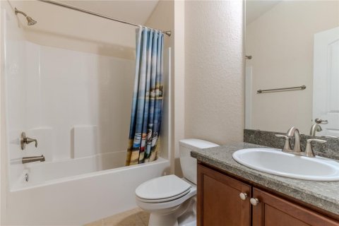 House in Winter Haven, Florida 4 bedrooms, 172.33 sq.m. № 1835842 - photo 21