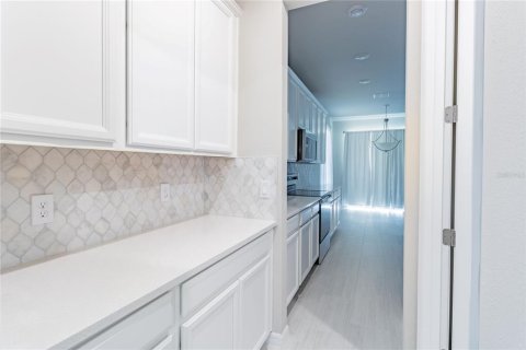 Villa ou maison à vendre à Clermont, Floride: 5 chambres, 325.9 m2 № 2228026 - photo 6