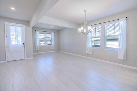 Villa ou maison à vendre à Clermont, Floride: 5 chambres, 325.9 m2 № 2228026 - photo 3