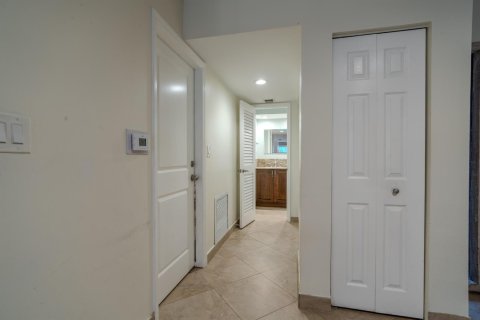 Adosado en venta en Boca Raton, Florida, 3 dormitorios, 202.62 m2 № 2146130 - foto 9