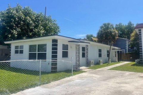 Townhouse in West Palm Beach, Florida 2 bedrooms, 67.35 sq.m. № 2078684 - photo 29