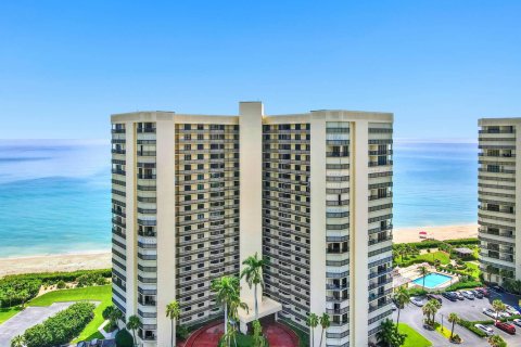 Condo in Jensen Beach, Florida, 2 bedrooms  № 1225771 - photo 1