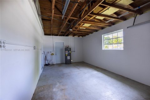 Casa en venta en Miami, Florida, 3 dormitorios, 140.19 m2 № 2057081 - foto 20