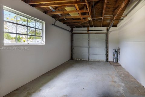 Casa en venta en Miami, Florida, 3 dormitorios, 140.19 m2 № 2057081 - foto 19