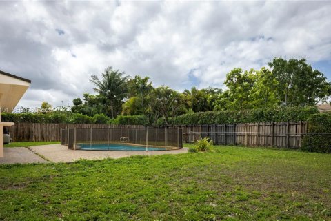 Casa en venta en Miami, Florida, 3 dormitorios, 140.19 m2 № 2057081 - foto 6