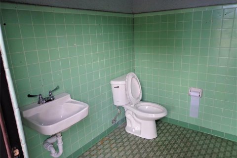 Commercial property in Tampa, Florida 144.93 sq.m. № 215055 - photo 8