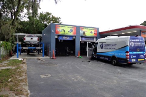 Commercial property in Tampa, Florida 144.93 sq.m. № 215055 - photo 3