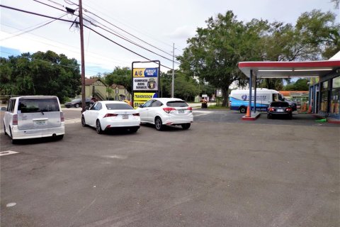 Commercial property in Tampa, Florida 144.93 sq.m. № 215055 - photo 4