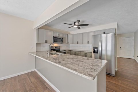 House in Sarasota, Florida 3 bedrooms, 131.55 sq.m. № 1755415 - photo 8