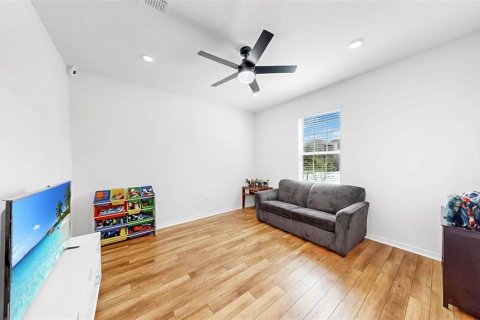 House in Wesley Chapel, Florida 4 bedrooms, 265.79 sq.m. № 1751274 - photo 6