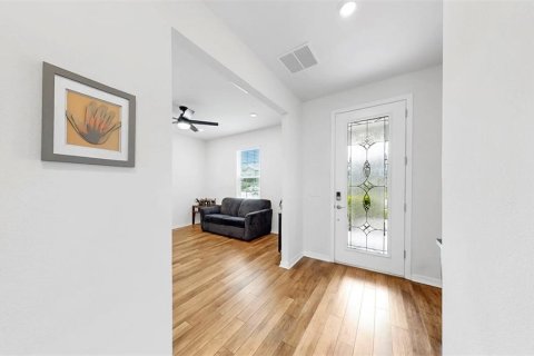 House in Wesley Chapel, Florida 4 bedrooms, 265.79 sq.m. № 1751274 - photo 10