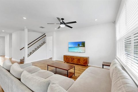 House in Wesley Chapel, Florida 4 bedrooms, 265.79 sq.m. № 1751274 - photo 28