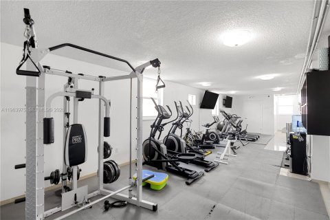 Condominio en venta en Miami Beach, Florida, 1 dormitorio, 66.89 m2 № 2027825 - foto 22