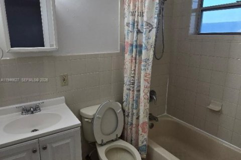 Condo in Miami, Florida, 1 bedroom  № 2002829 - photo 5