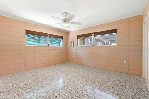 House in Placida, Florida 4 bedrooms, 210.14 sq.m. № 1556447 - photo 30