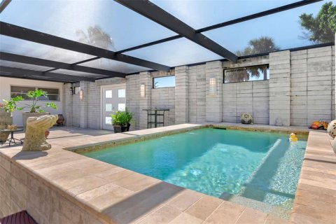 House in Placida, Florida 4 bedrooms, 210.14 sq.m. № 1556447 - photo 7