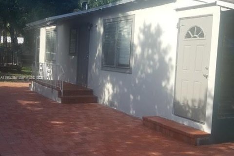 Villa ou maison à Hollywood, Floride 2 chambres, 60.39 m2 № 2045837