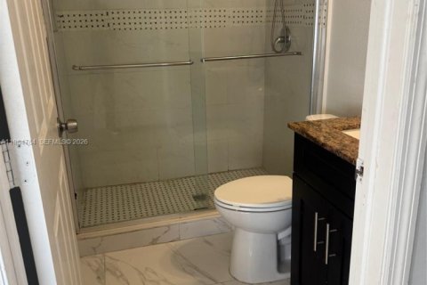 House in Hollywood, Florida 2 bedrooms, 60.39 sq.m. № 2045837 - photo 5