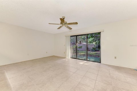 Touwnhouse à vendre à Sarasota, Floride: 3 chambres, 143.53 m2 № 1902651 - photo 9