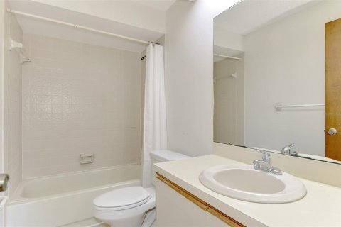 Touwnhouse à vendre à Sarasota, Floride: 3 chambres, 143.53 m2 № 1902651 - photo 17