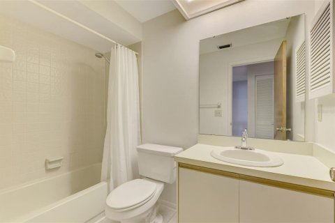 Touwnhouse à vendre à Sarasota, Floride: 3 chambres, 143.53 m2 № 1902651 - photo 23