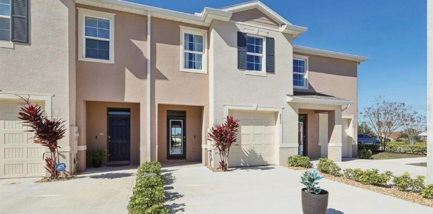 Adosado en Davenport, Florida 3 dormitorios, 155.43 m2 № 2099745