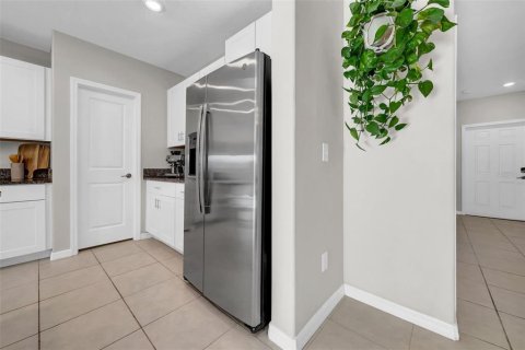 House in Wesley Chapel, Florida 6 bedrooms, 239.69 sq.m. № 2096679 - photo 12