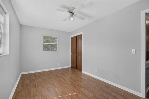House in Brandon, Florida 3 bedrooms, 121.24 sq.m. № 2324092 - photo 25
