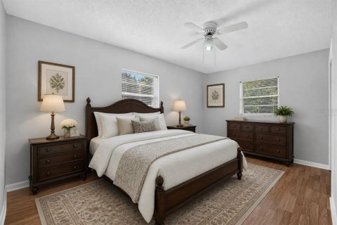 House in Brandon, Florida 3 bedrooms, 121.24 sq.m. № 2324092 - photo 22
