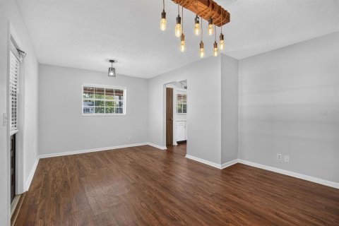 House in Brandon, Florida 3 bedrooms, 121.24 sq.m. № 2324092 - photo 17