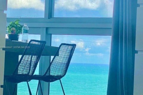 Снять в аренду кондоминиум в Майами-Бич, Флорида 1 спальня, 110.55м2, № 2004681 - фото 4