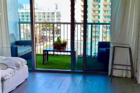 Снять в аренду кондоминиум в Майами-Бич, Флорида 1 спальня, 110.55м2, № 2004681 - фото 5