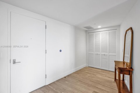 Copropriété à louer à Miami, Floride: 1 chambre, 63.27 m2 № 2393129 - photo 3