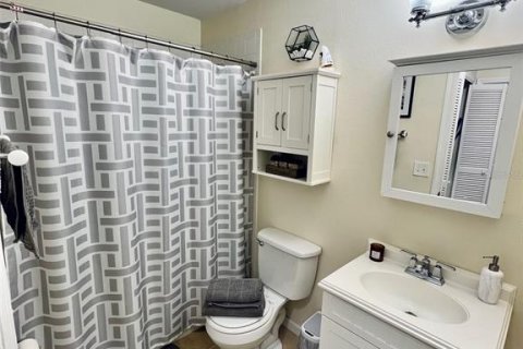 Villa ou maison à louer à Apopka, Floride: 2 chambres, 90.49 m2 № 2399324 - photo 8