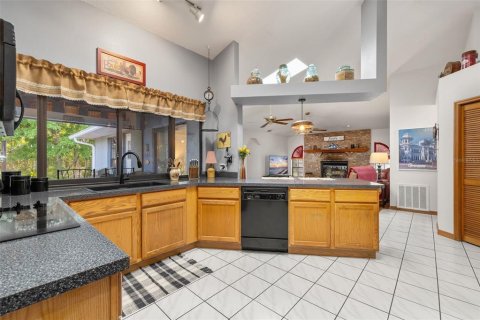 Villa ou maison à vendre à Kissimmee, Floride: 3 chambres, 177.81 m2 № 2400955 - photo 21