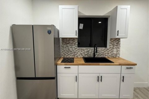 Villa ou maison à louer à West Park, Floride: 1 chambre, 27.87 m2 № 2051588 - photo 3