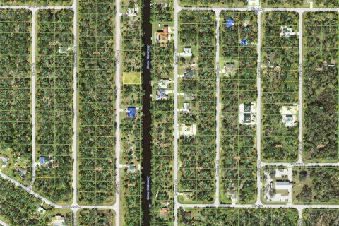 Land in Port Charlotte, Florida № 1894065 - photo 1