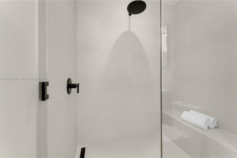 Touwnhouse à vendre à Miami, Floride: 3 chambres, 162.11 m2 № 1645585 - photo 18