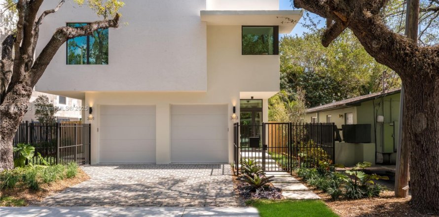 Touwnhouse à Miami, Floride 3 chambres, 162.11 m2 № 1645585