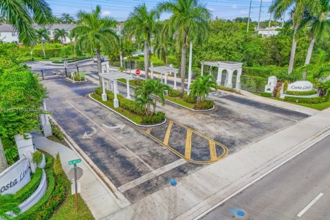 Купить таунхаус в Дорал, Флорида 3 спальни, 135.64м2, № 1830327 - фото 30