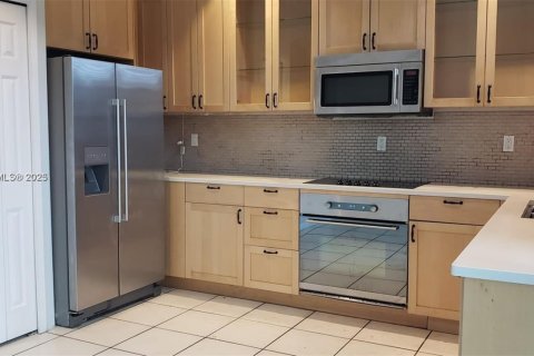 Купить таунхаус в Дорал, Флорида 3 спальни, 135.64м2, № 1830327 - фото 6