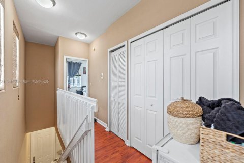 Купить таунхаус в Дорал, Флорида 3 спальни, 135.64м2, № 1830327 - фото 11